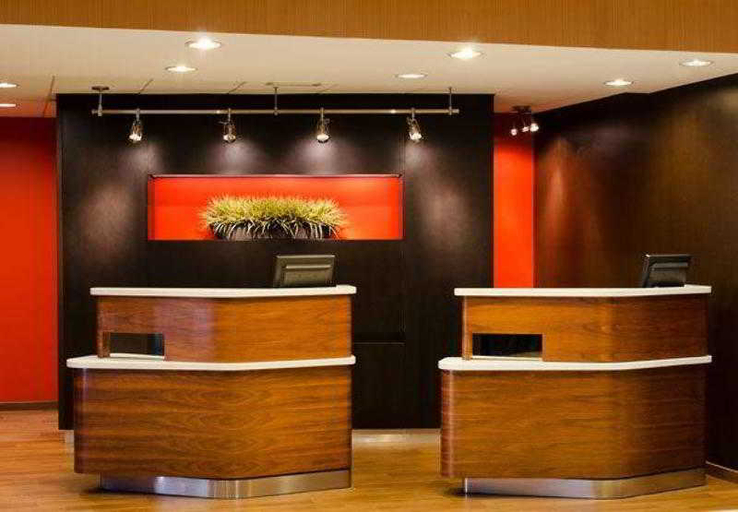 Public Area 2, Courtyard by Marriott Traverse City, Grand Traverse