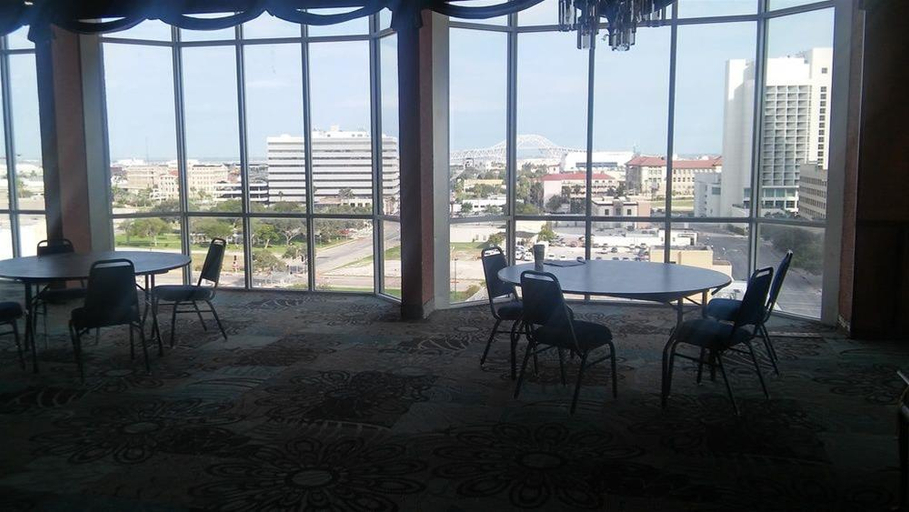 Food & Drinks, Hotel Corpus Christi Bayfront, Nueces