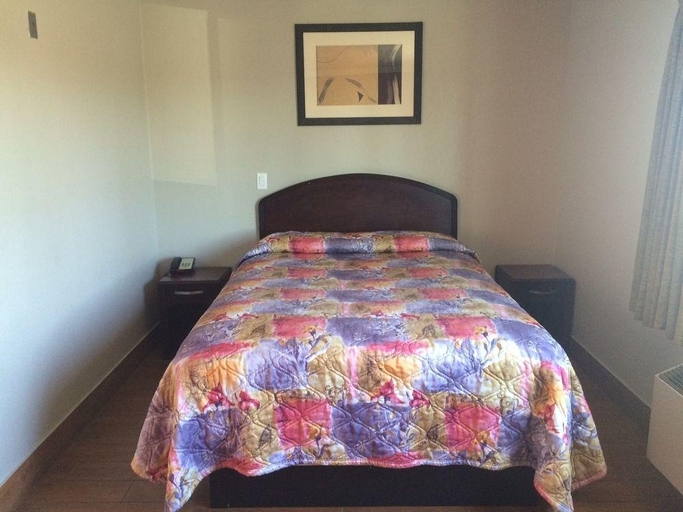 Bedroom 2, Hyland Inn Long Beach, Los Angeles