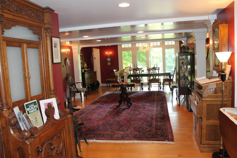 Public Area, Green River Bridge Inn, Windham