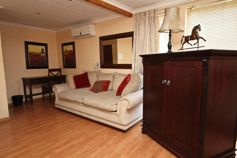 Bedroom, Europrime Boutique Hotel and Conference Venue, Ekurhuleni