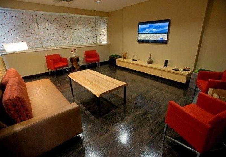 Public Area 3, TownePlace Suites Bowling Green, Warren