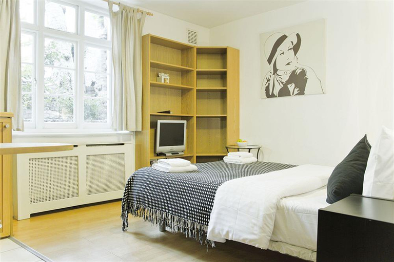Bedroom 3, Studios 2 Let Serviced Apartments, London