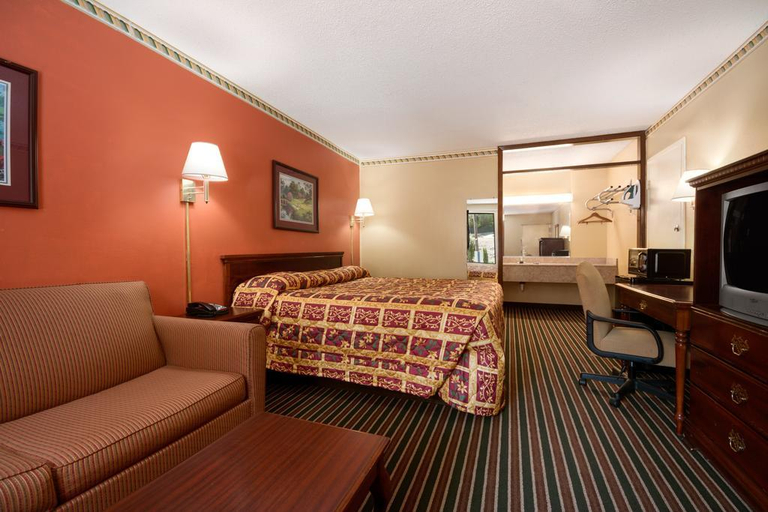 Bedroom 4, Knights Inn Aiken, Aiken