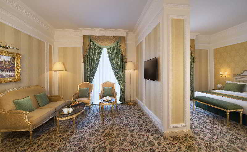 Bedroom 4, Royal Rose Abu Dhabi, a Curio by Hilton Affiliated Hotel, Abu Dhabi City