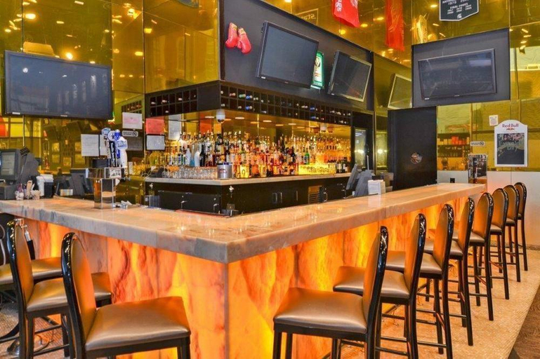 Food & Drinks 4, Hollywood Casino at Greektown, Wayne