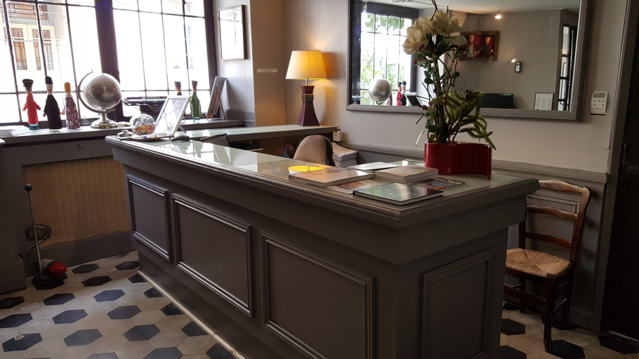 Dining Room 19