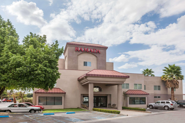 Exterior & Views 2, Ramada by Wyndham Bakersfield North, Kern