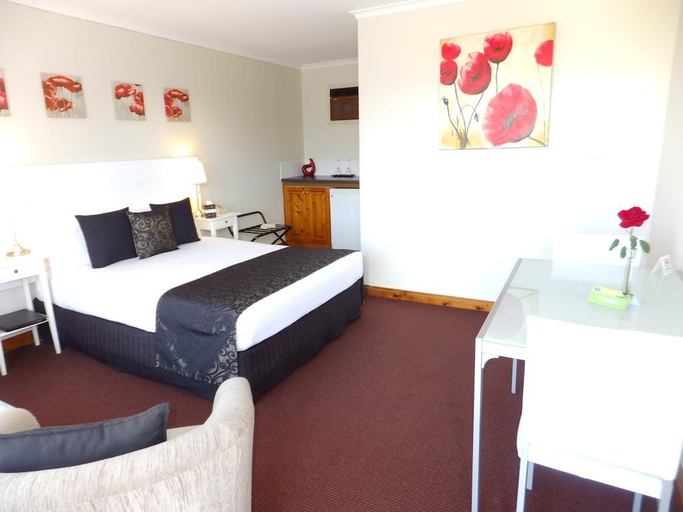 Bedroom 4, Clare Valley Motel, Clare and Gilbert Valleys