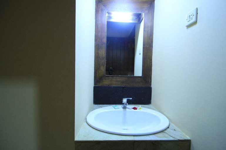 Bathroom 4, Taman Sari Cottage Ii, Badung
