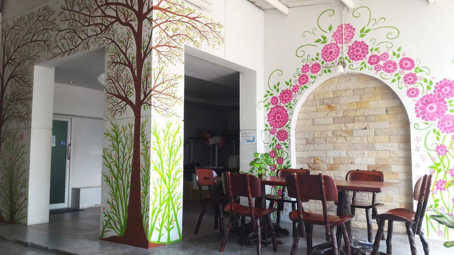 Public Area 2, S2S Queen Trang Hotel, Muang Trang