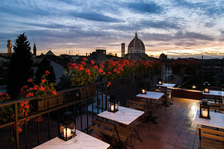 Exterior & Views 2, Cardinal of Florence, Florence