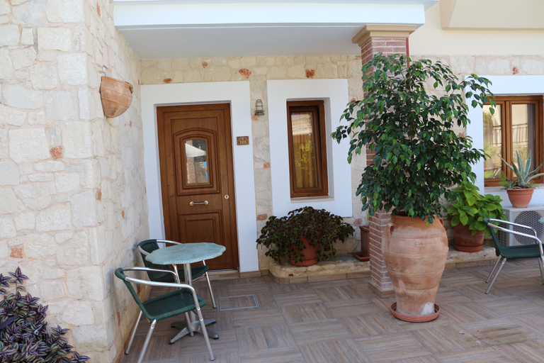 Others, Apollo City, Crete