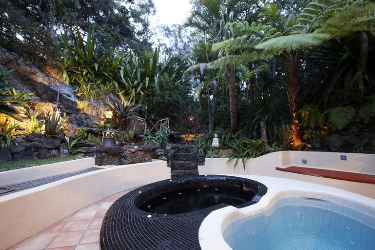 Sport & Beauty 5, The Garden Burees, Byron