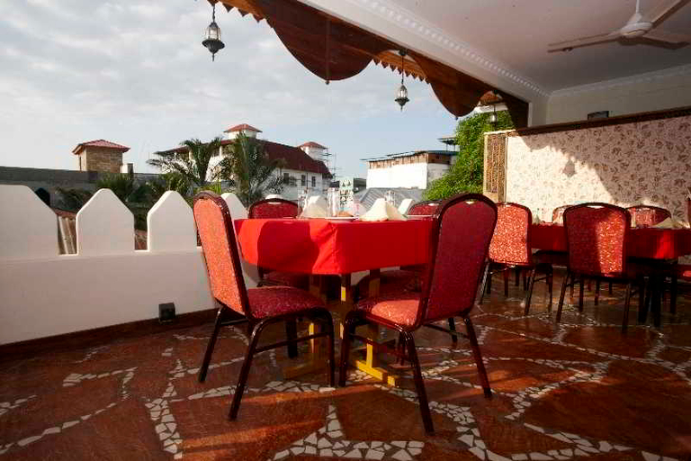 Food & Drinks, Al Minar Hotel, Mjini