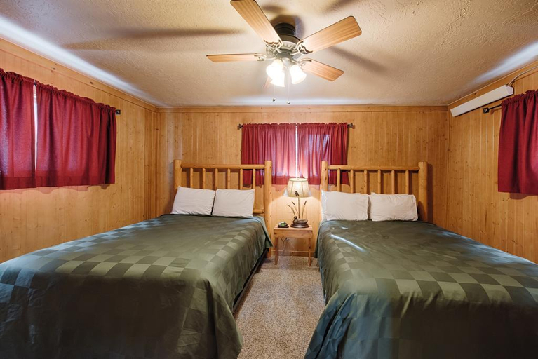 Bedroom 5, Brundage Bungalows, Valley