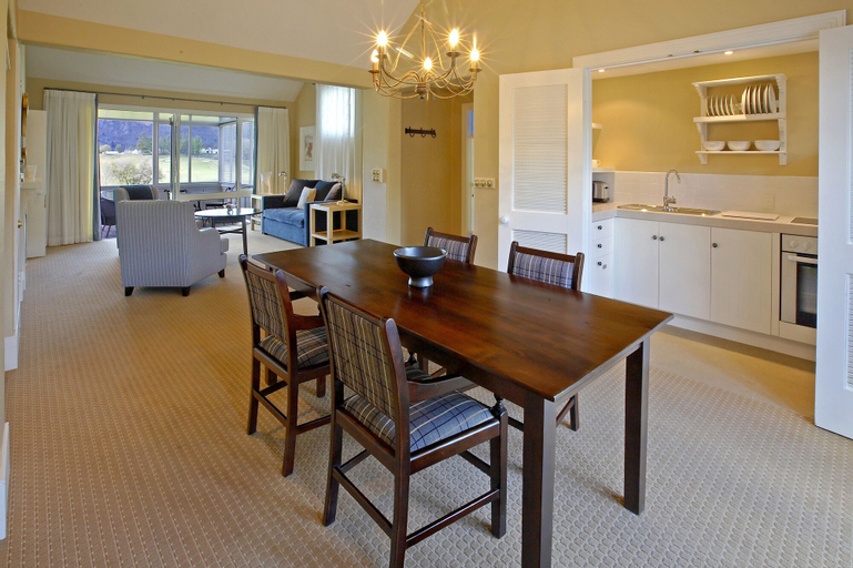 Dining Room 30