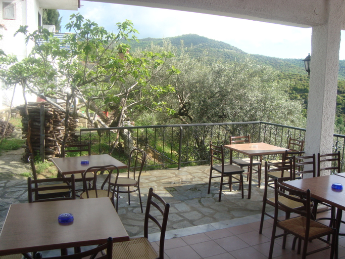 Food & Drinks 2, Guesthouse Arsenis, Thessaly