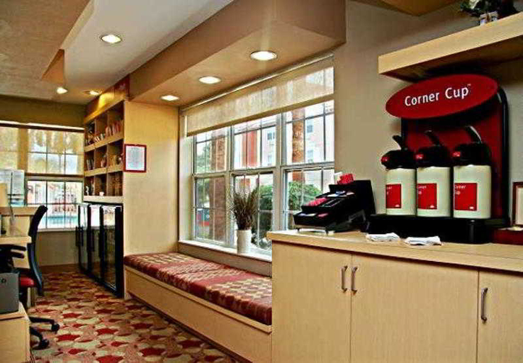 Food & Drinks 5, TownePlace Suites Phoenix North, Maricopa