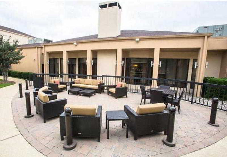 Public Area 2, Courtyard by Marriott Dallas Arlington/Entertainment Dist, Arlington