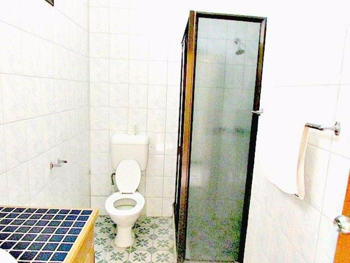 Bathroom, Wailoaloa Beach Resort, Ba