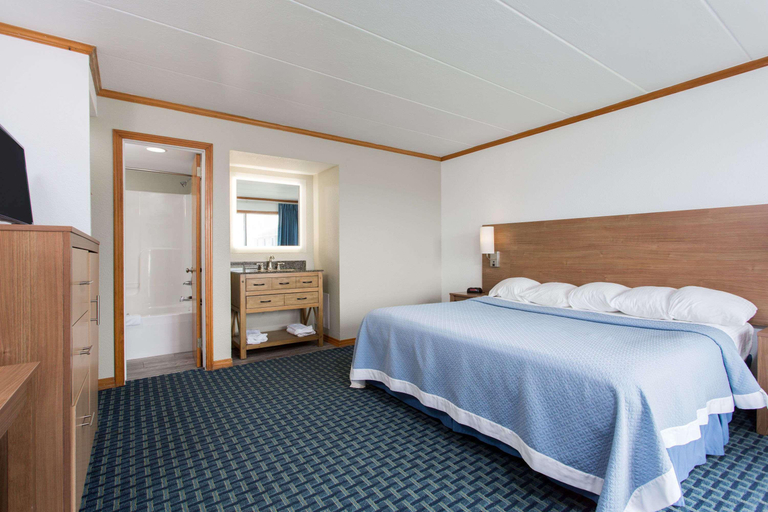 Bedroom 3, Mariner Inn And Suites, Dare
