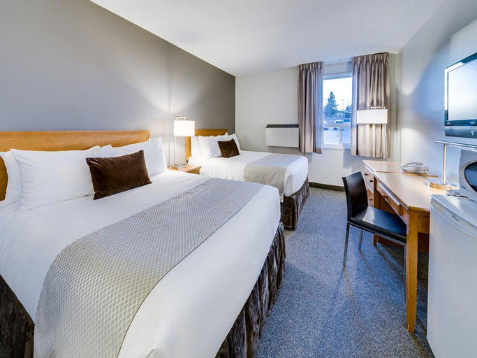 Bedroom 3, Heritage Inn Hotel & Convention Centre, Division No. 3