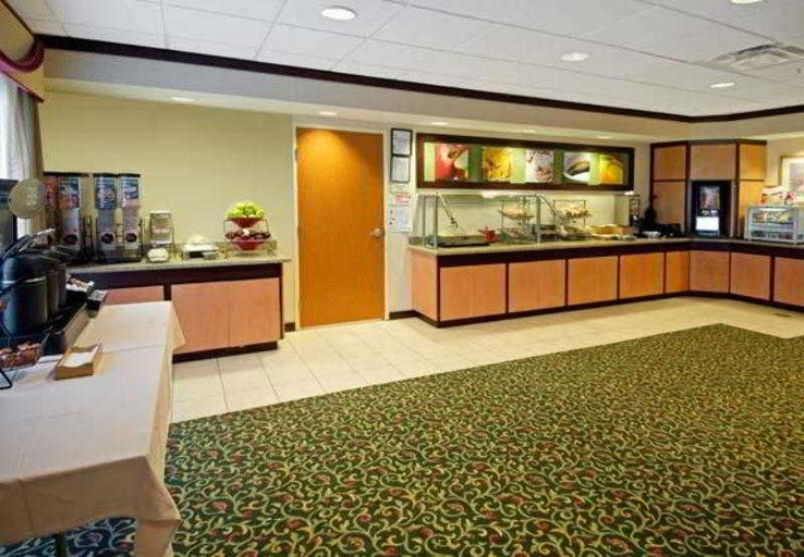 Public Area 3, Fairfield Inn & Suites Cordele, Crisp