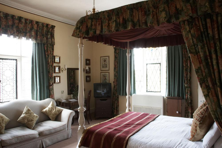 Bedroom 4, New Hall Hotel & Spa, Birmingham