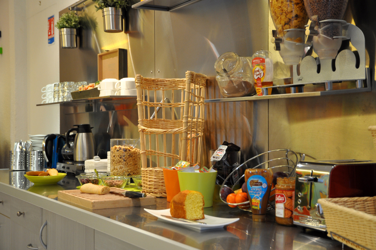 Food & Drinks 3, B Hotel Caen Mondeville, Calvados