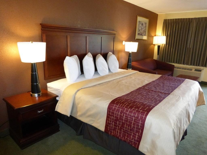 Bedroom 5, Red Roof Inn & Suites Cleveland, TN, Bradley