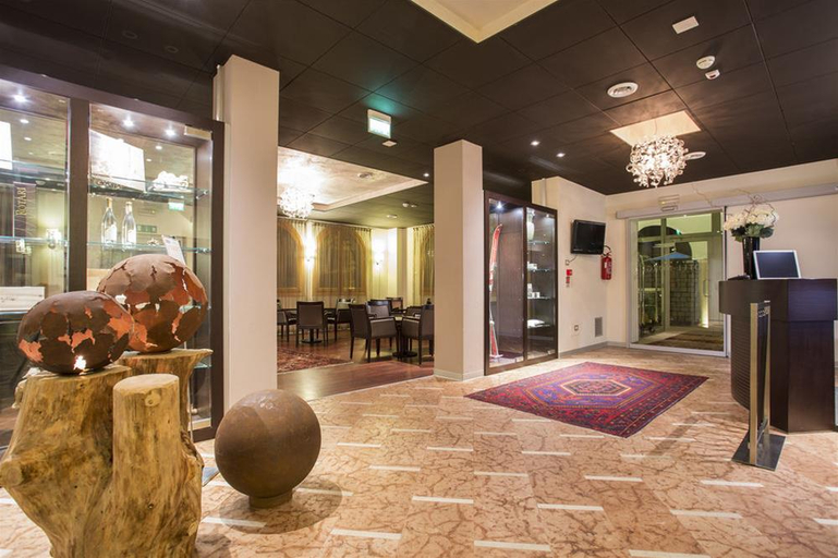 Public Area 4, Hotel Norge, Trento