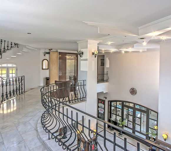 Business Facilities