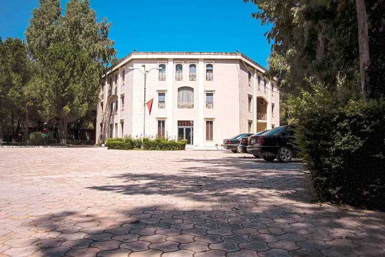 Kriva Resort, Elbasanit