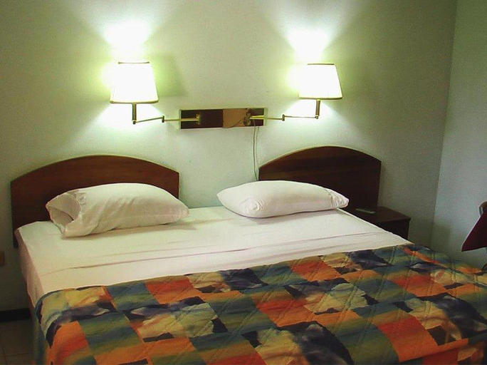 Bedroom 2, Melbourne Inn