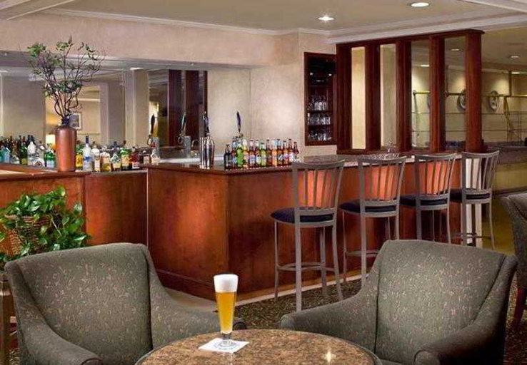 Food & Drinks 5, Courtyard New Orleans Covington/Mandeville, Saint Tammany