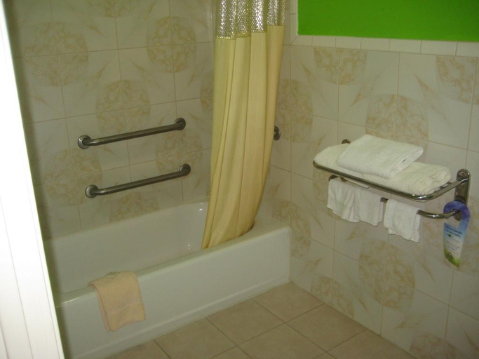 Bathroom 4, Days Inn & Suites Houston Channelview TX, Houston