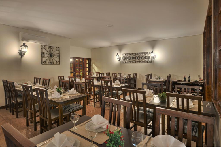 Food & Drinks 4, Hotel Deville Express Guaira, Guaíra