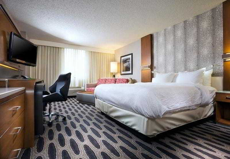 Bedroom 4, Courtyard by Marriott Minneapolis Downtown, Hennepin
