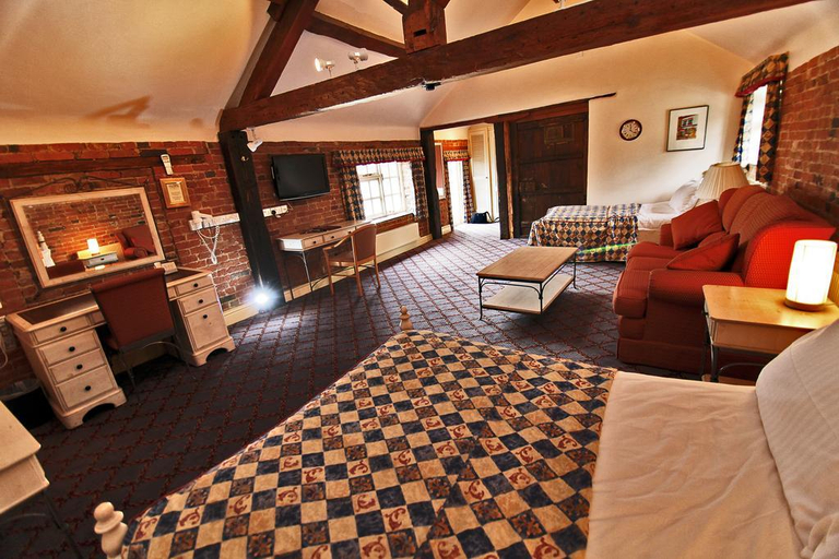 Public Area 2, Donington Park Farmhouse Hotel, Leicestershire