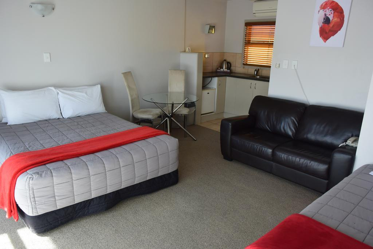 Exterior & Views 2, Absolute Lake View Motel, Taupo