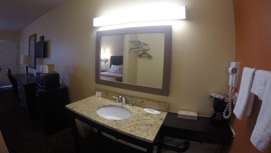 Exterior & Views 2, Americas Best Value Inn Blythe, Riverside