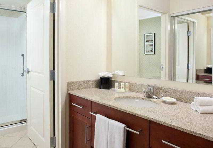Bathroom 4, Residence Inn Moncton, Westmorland