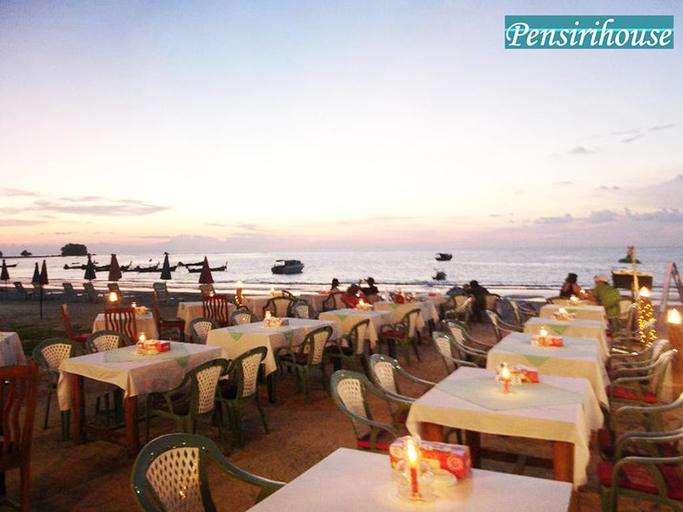 Food & Drinks 5, Pensiri House, Phuket Island