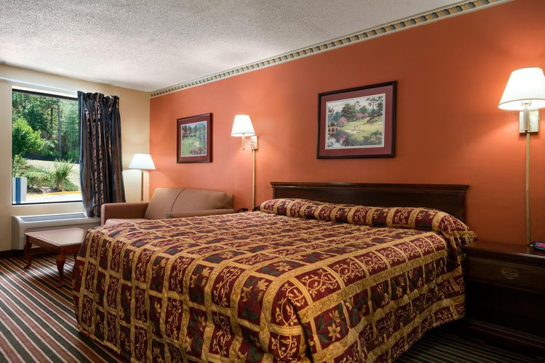 Bedroom 5, Knights Inn Aiken, Aiken