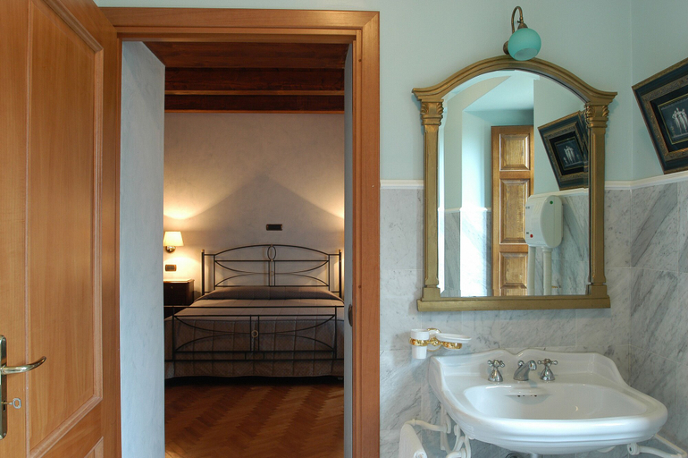 Bathroom 4, Villa San Domenico, Cosenza