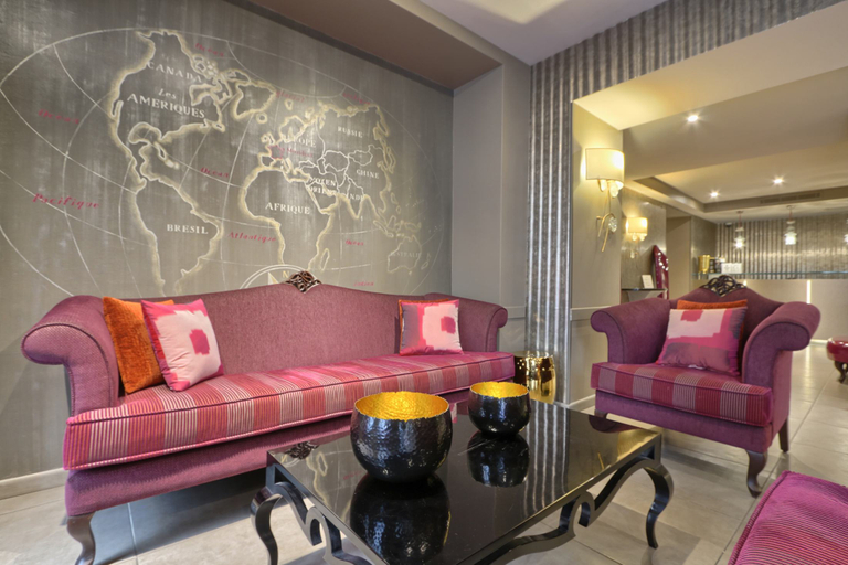 Public Area 3, Hôtel Mondial, Paris