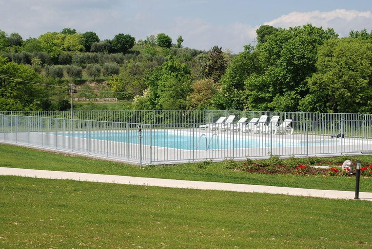 Sport & Beauty 3, Appartamenti Esmera, Brescia