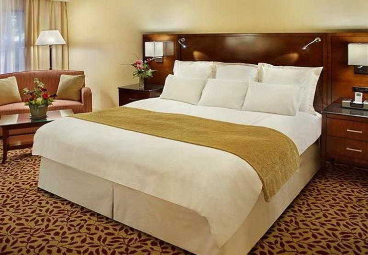 Bedroom 3, Trumbull Marriott Shelton, Fairfield