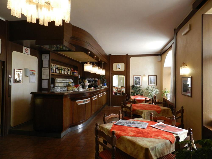 Food & Drinks 5, Regina del Bosco / Waldkönigin, Trento